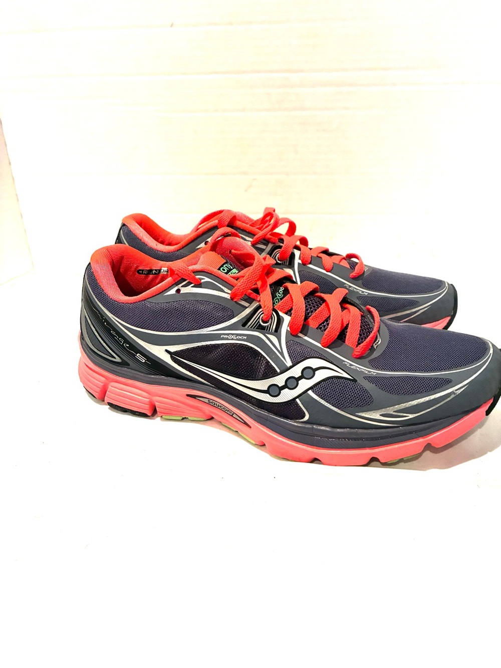 Saucony Mirage 5 Natural Series Running Shoes Womens Size 10 Outdoors Sneakers - Picture 5 of 11